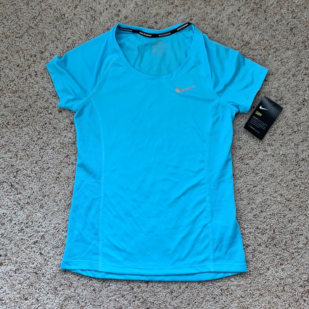 • Nike DRI-FIT Training Tee •